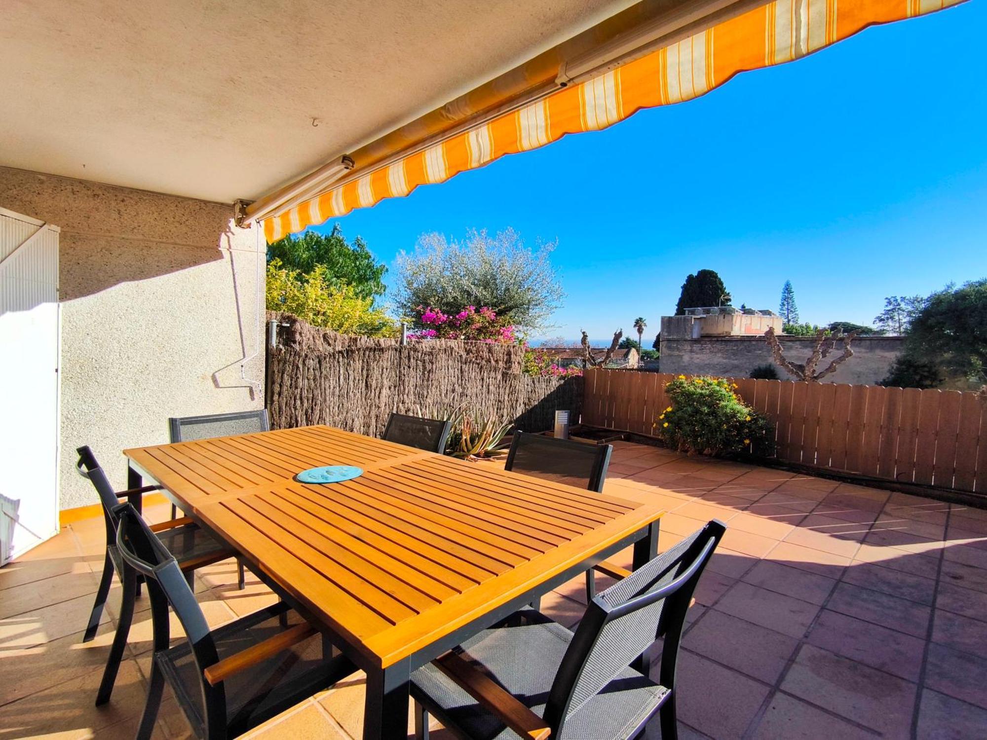 Casa Con Vistas Al Mar En Barcelona Hébergement de vacances
